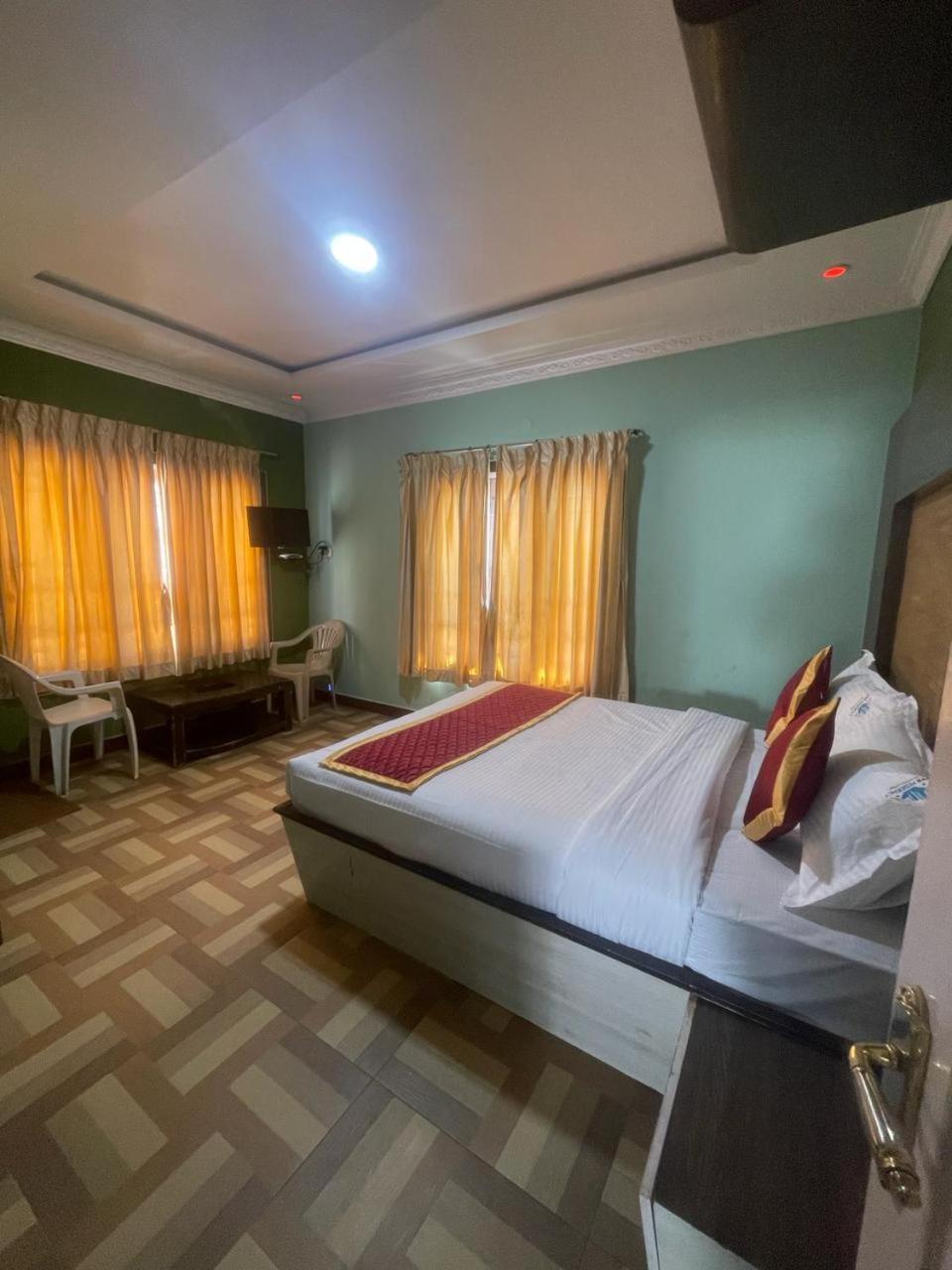 Hotel Ooty Vpr Residency Exterior foto